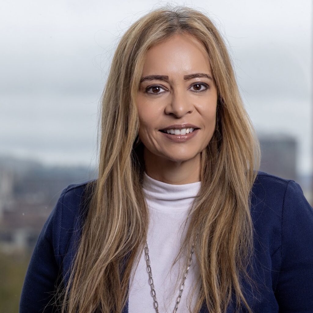 Maria Vasallo headshot